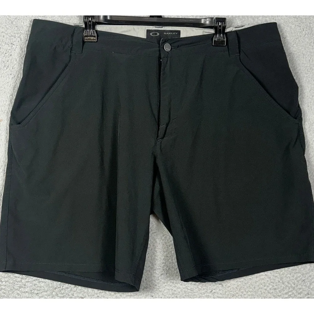 Oakley Shorts Mens 40 Black Golf Chino Performance Flat Front Golfing Pockets